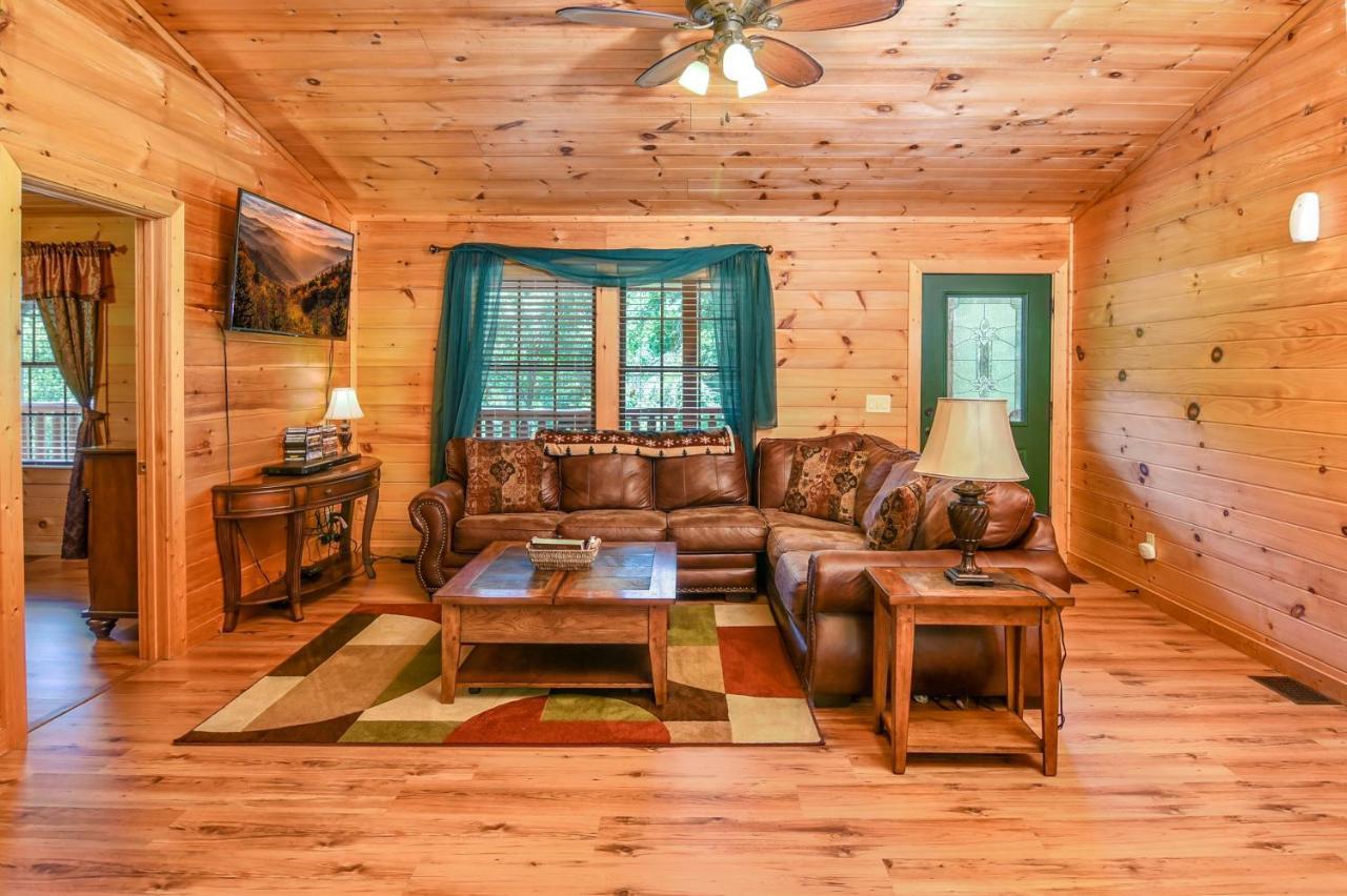 Easy Livin - Secluded Family Log Cabin Villa Sevierville Exterior photo